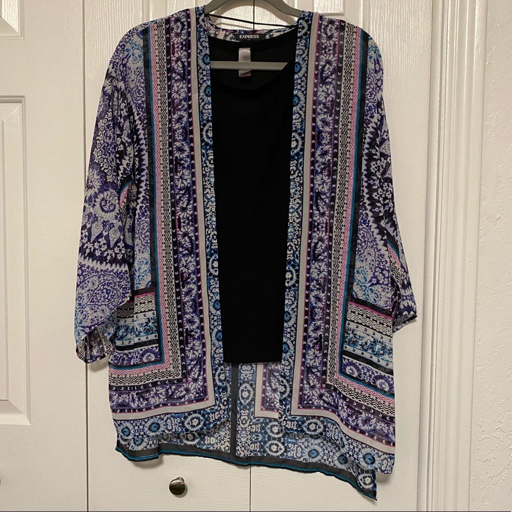 COPY - ❤️‍🔥 5/$25 EUC Express Sheer Floral Kimono